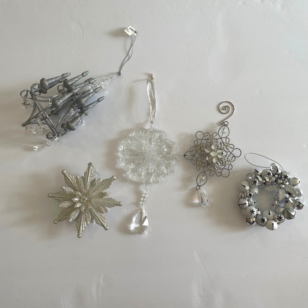 Silver Christmas Ornaments Set of 5 Holiday Tree Decor‎ Embellishments